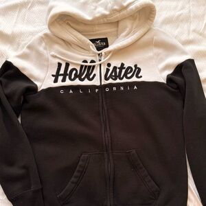 Hollister Monochrome Zip-Up Hoodie Medium